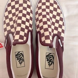 Vans classic slip on’s